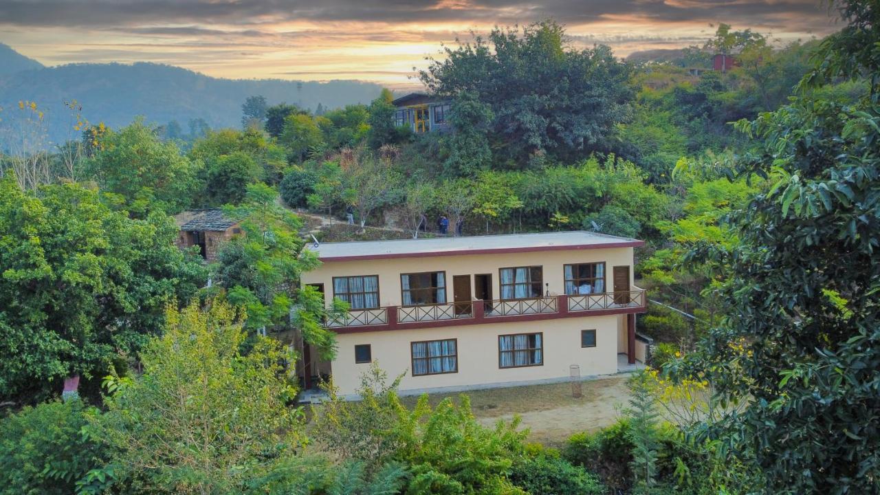 Lahermitage Resort Lansdowne Buitenkant foto