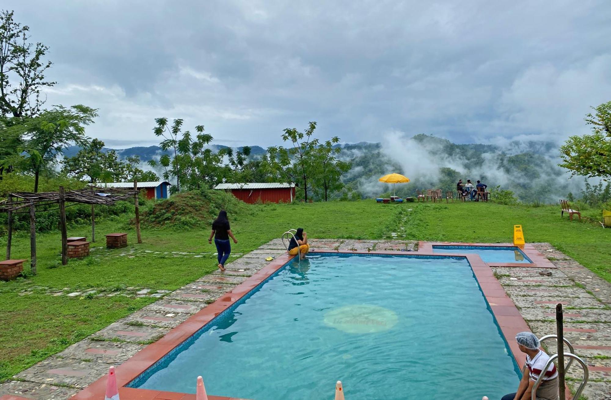 Lahermitage Resort Lansdowne Buitenkant foto