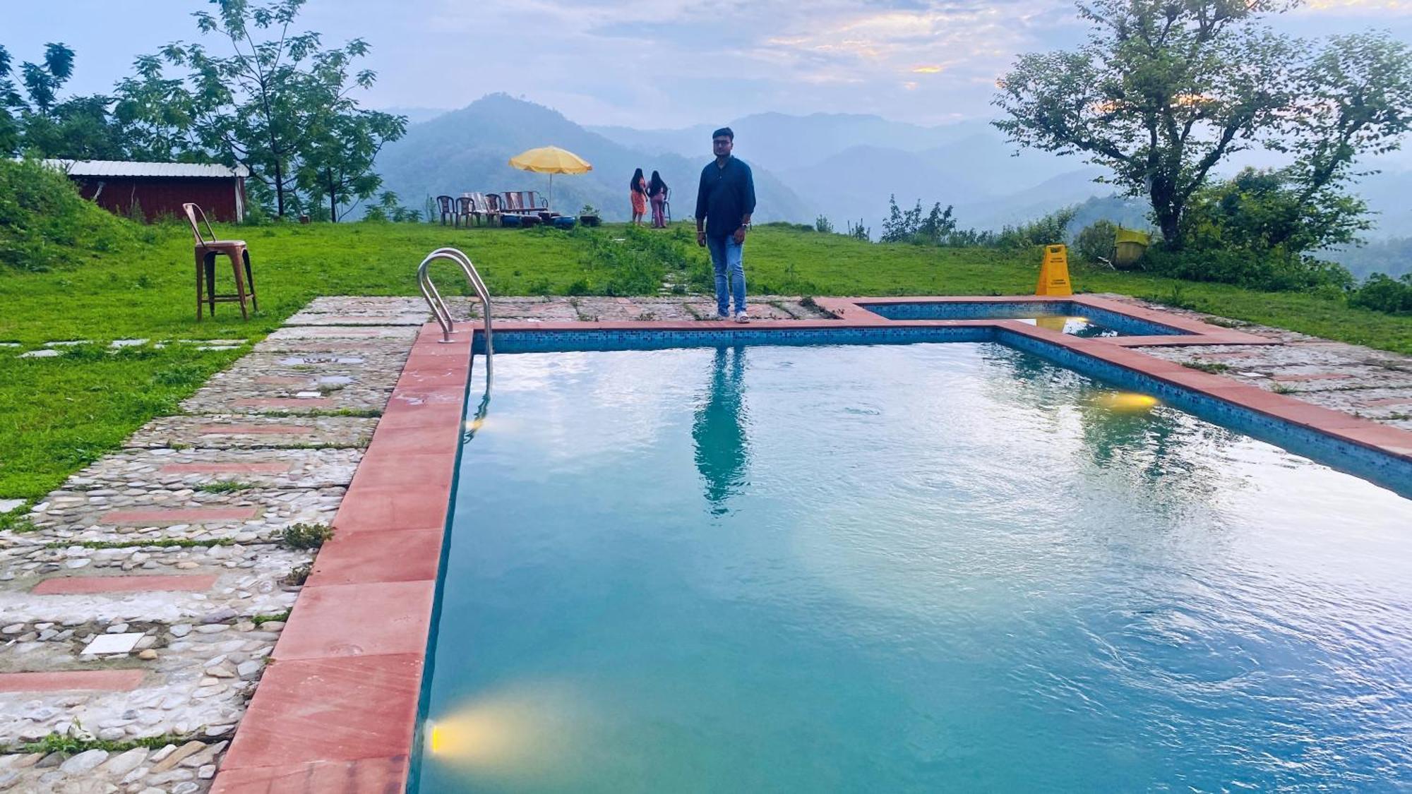 Lahermitage Resort Lansdowne Buitenkant foto