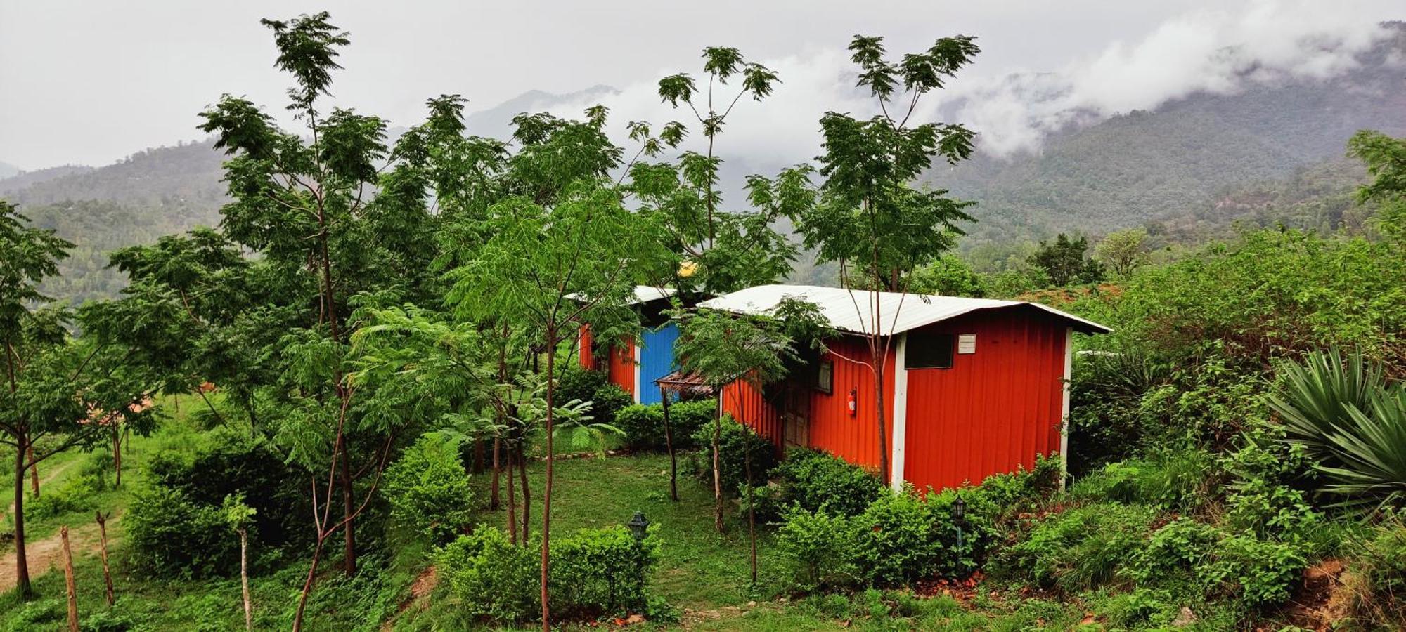 Lahermitage Resort Lansdowne Buitenkant foto